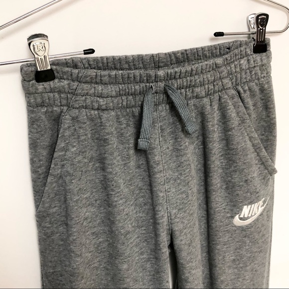 ❌SOLD❌ Nike Gray Jogger Sweatpants Boys Size Large - Picture 4 of 6